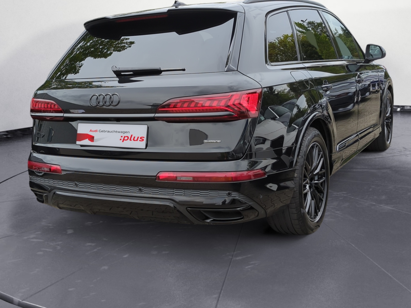 Audi Q7 S line