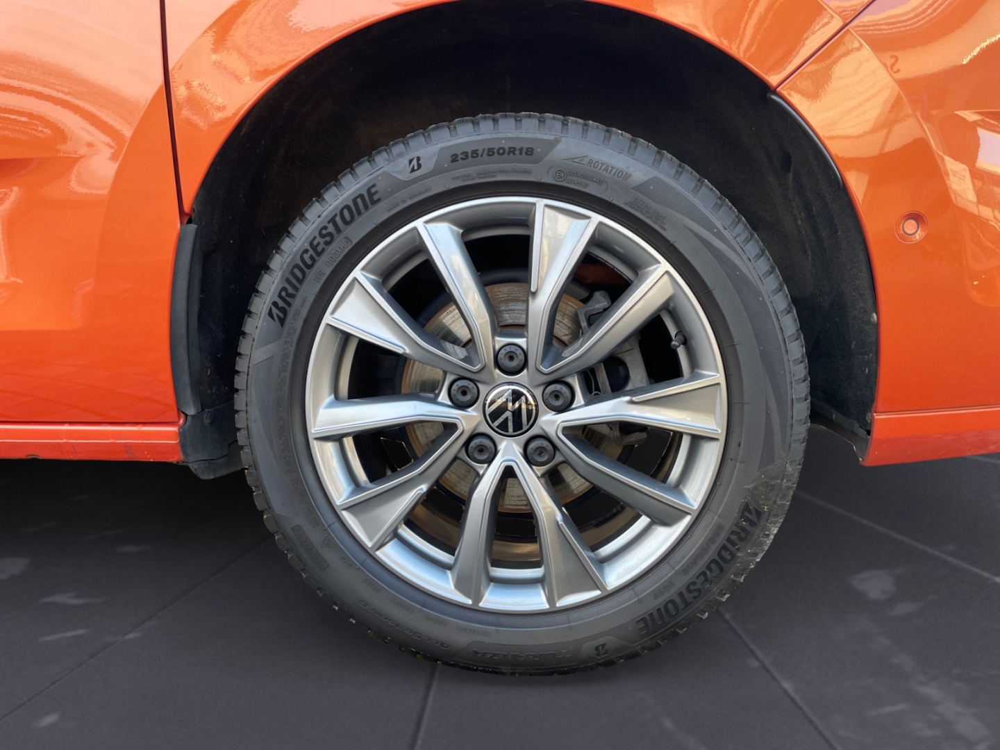 Volkswagen T7 Multivan 1.4