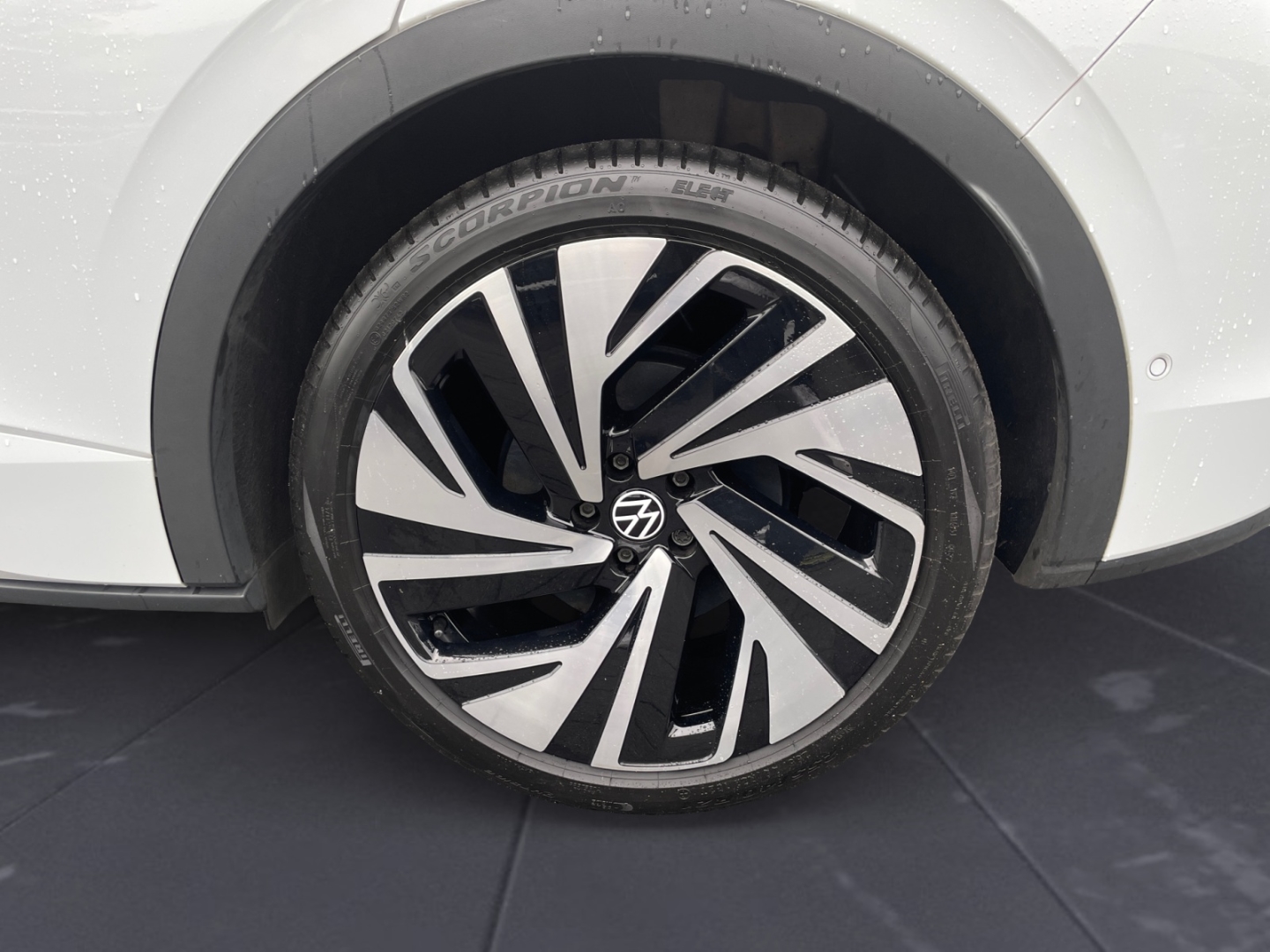 Volkswagen ID.4 GTX MATRIX/NAVI/KAMERA/WÄPU/PANO+++