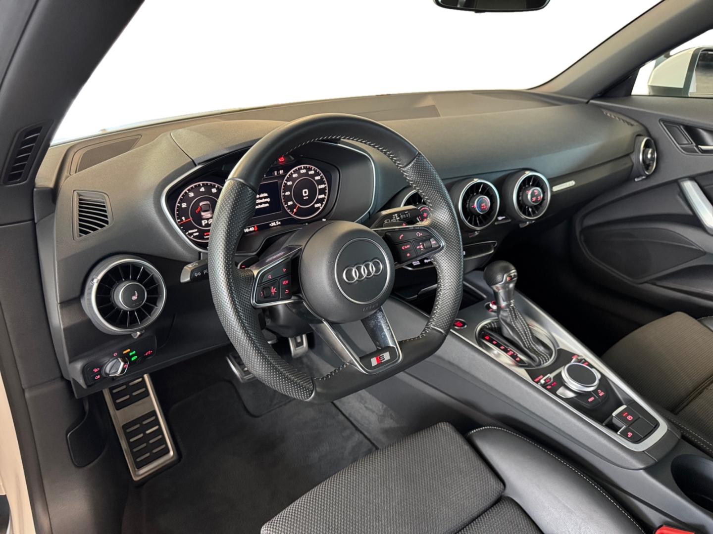Audi TT Roadster 40