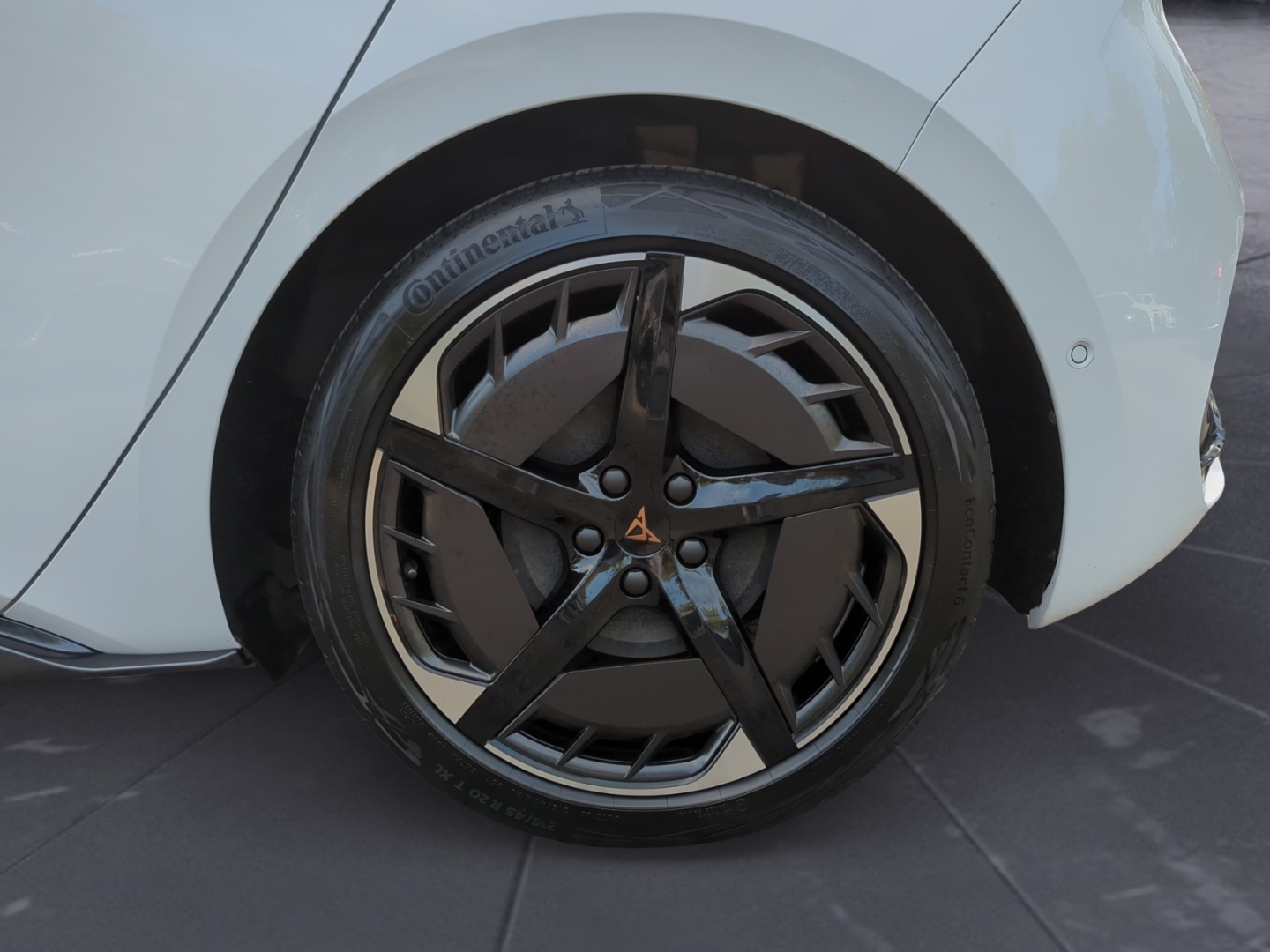 Cupra Born WÄRMEPUMPE/PANO/NAVI/RFK/SHZ/ACC+++