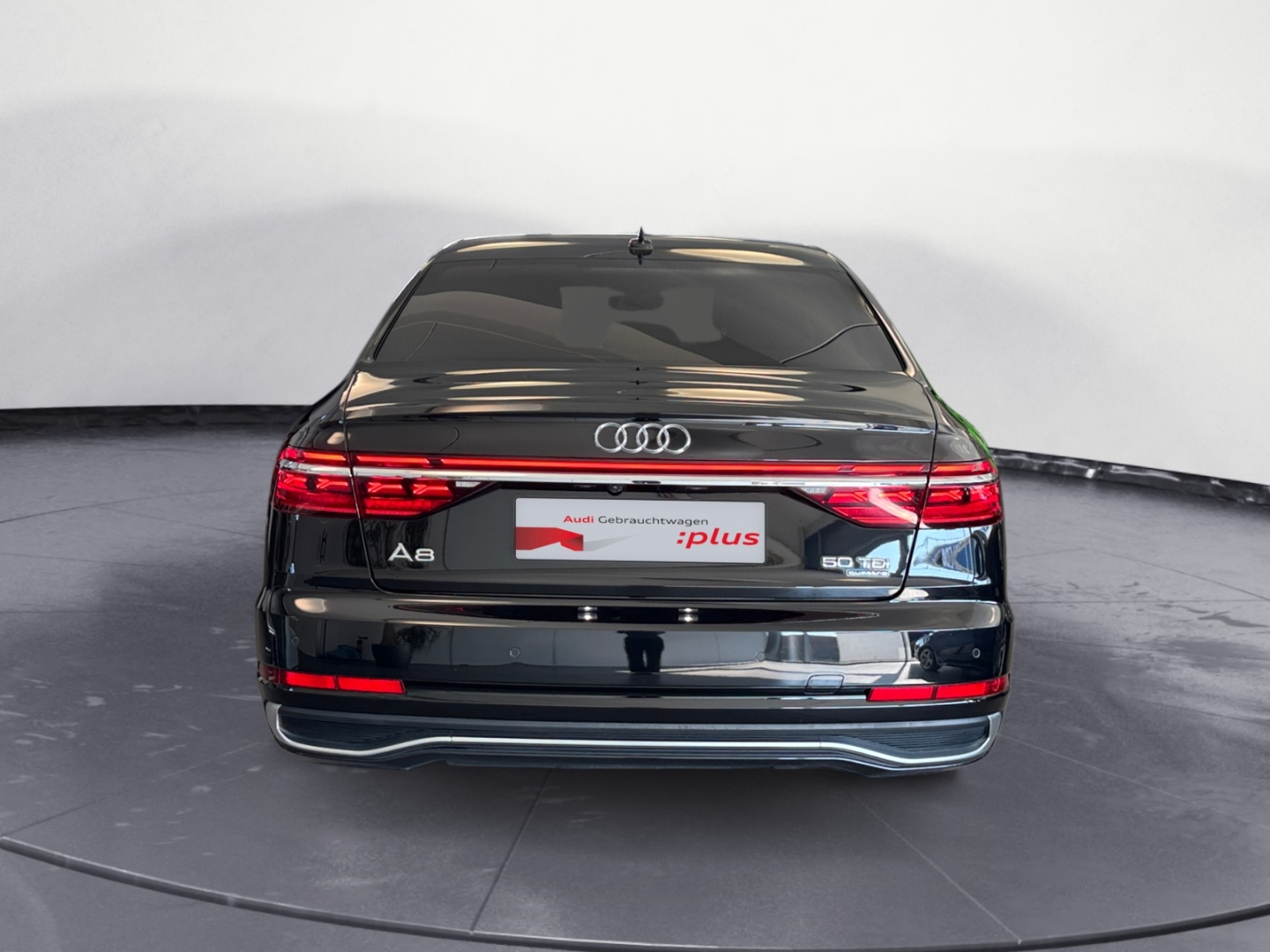 Audi A8 S line