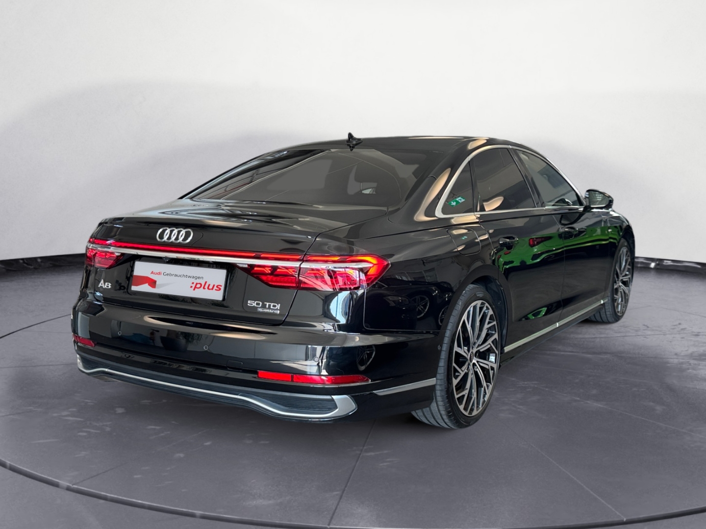 Audi A8 S line