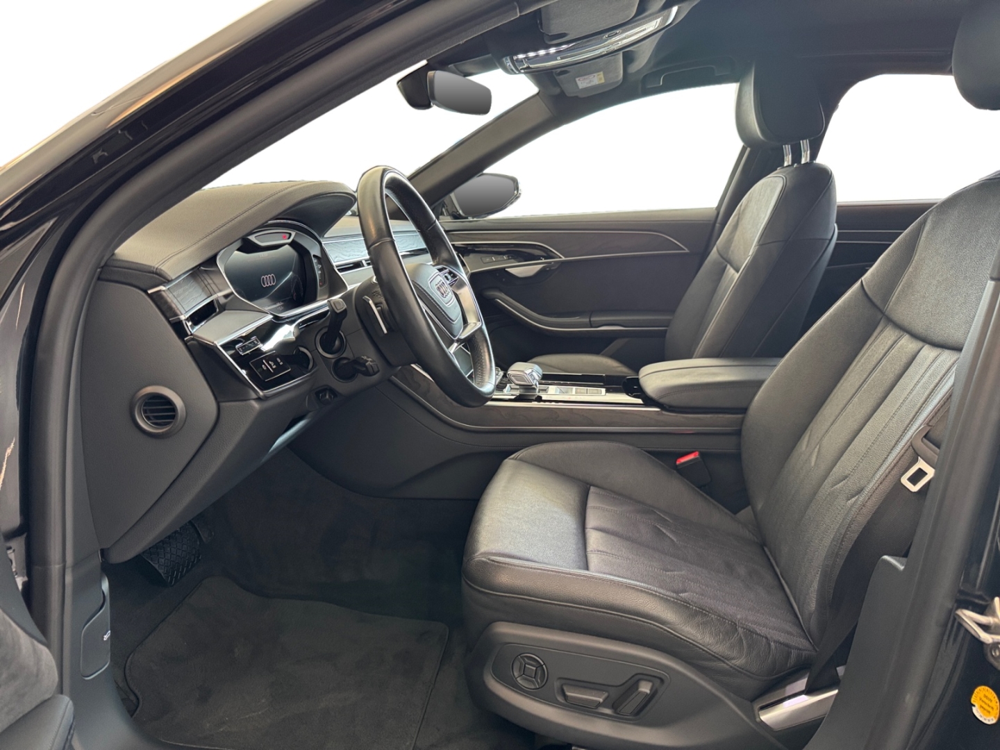 Audi A8 S line