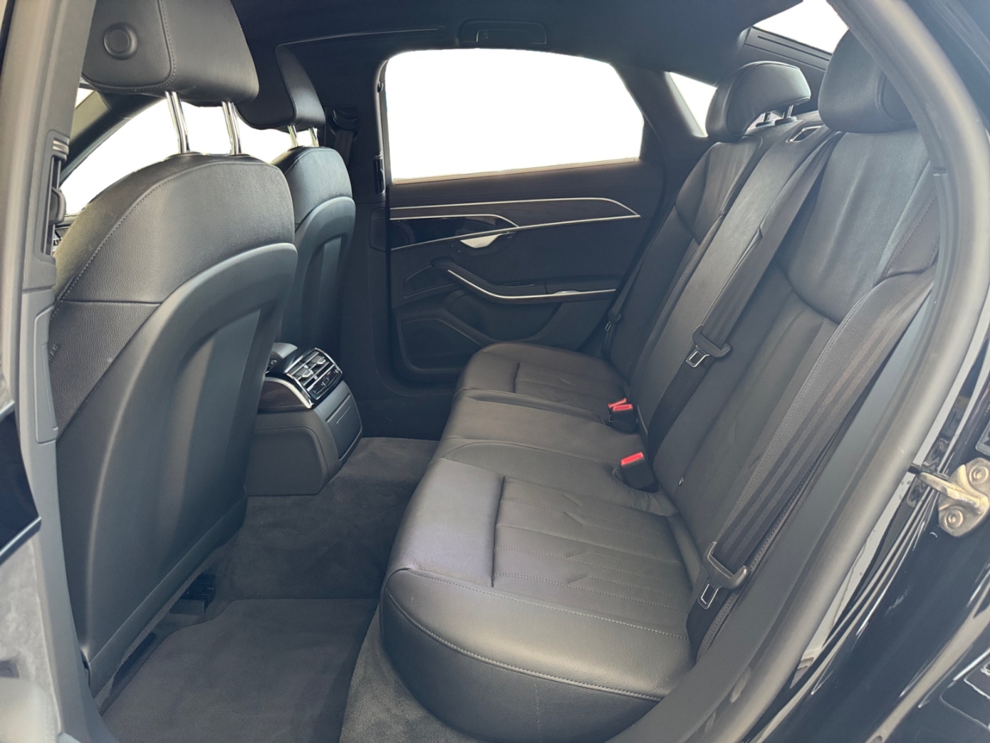 Audi A8 S line