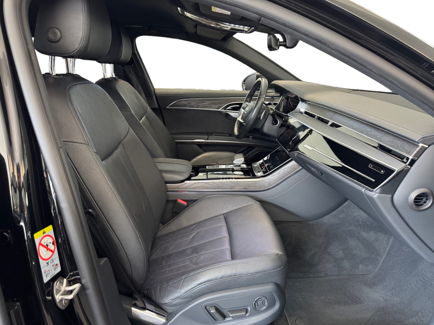 Audi A8 S line