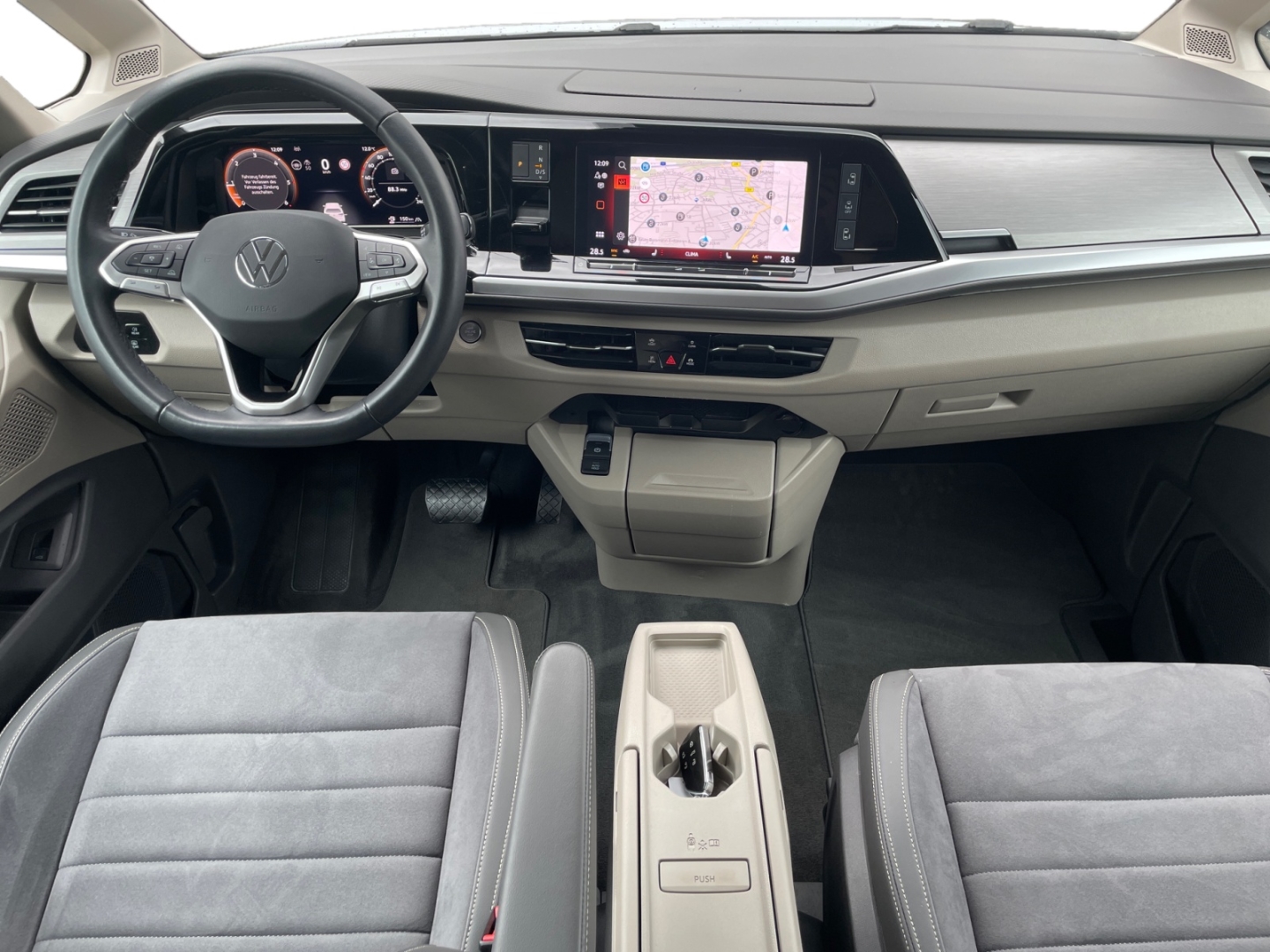 Volkswagen T7 Multivan 2.0