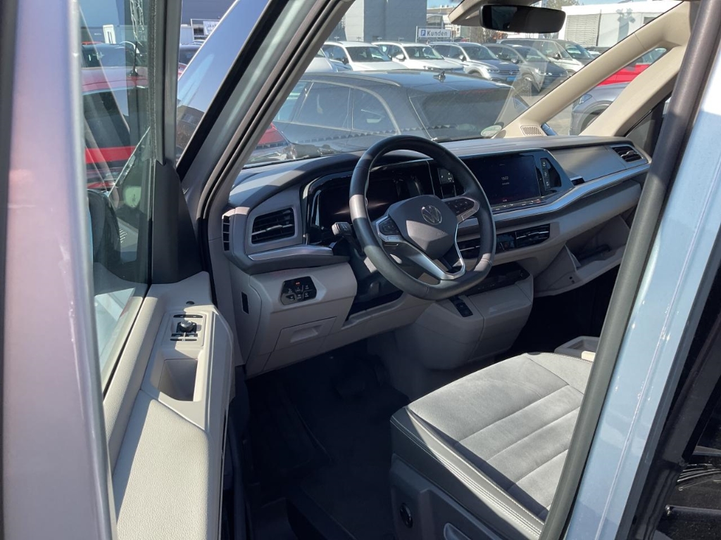 Volkswagen T7 Multivan Lang