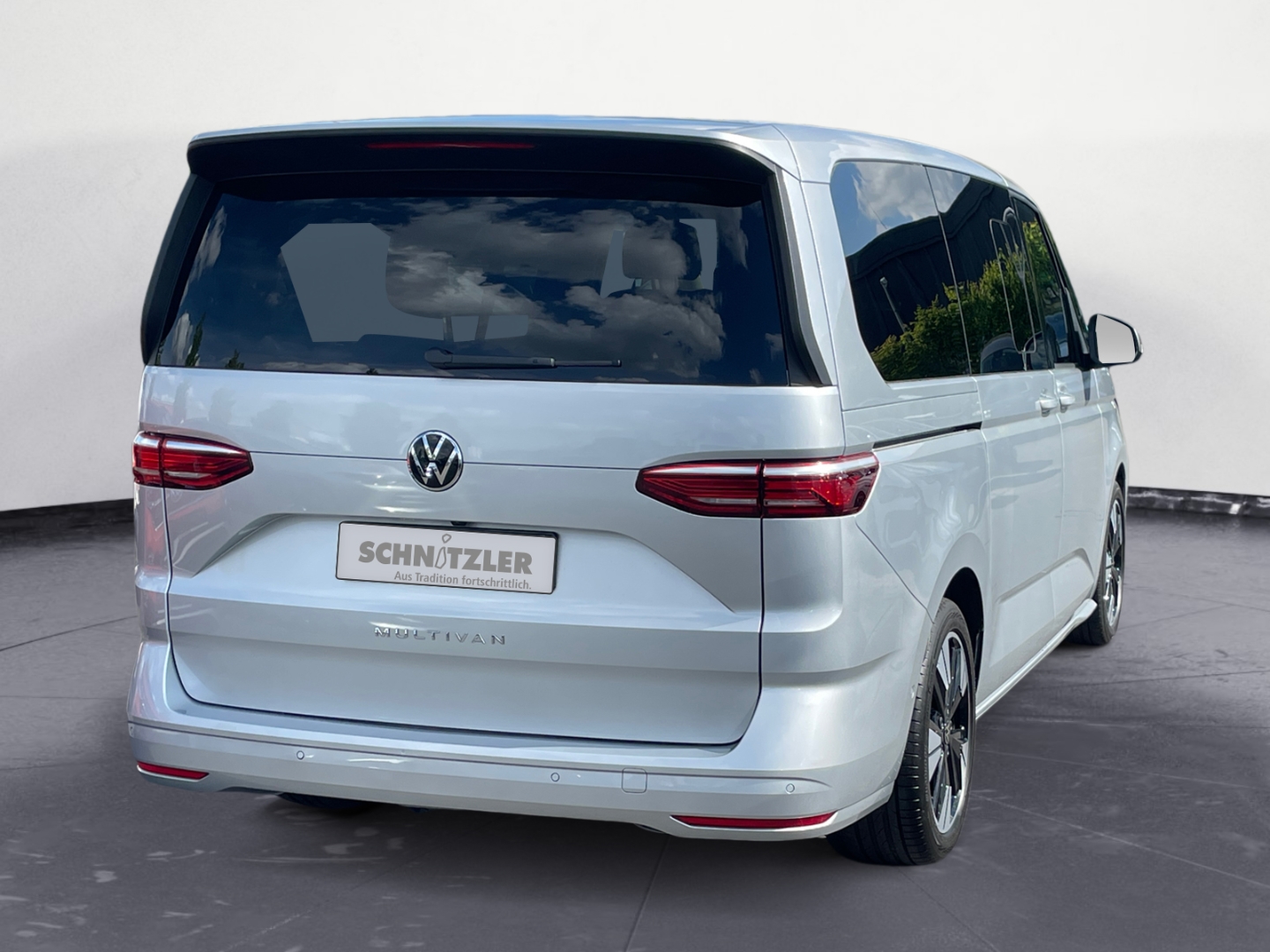 Volkswagen T7 Multivan Lang