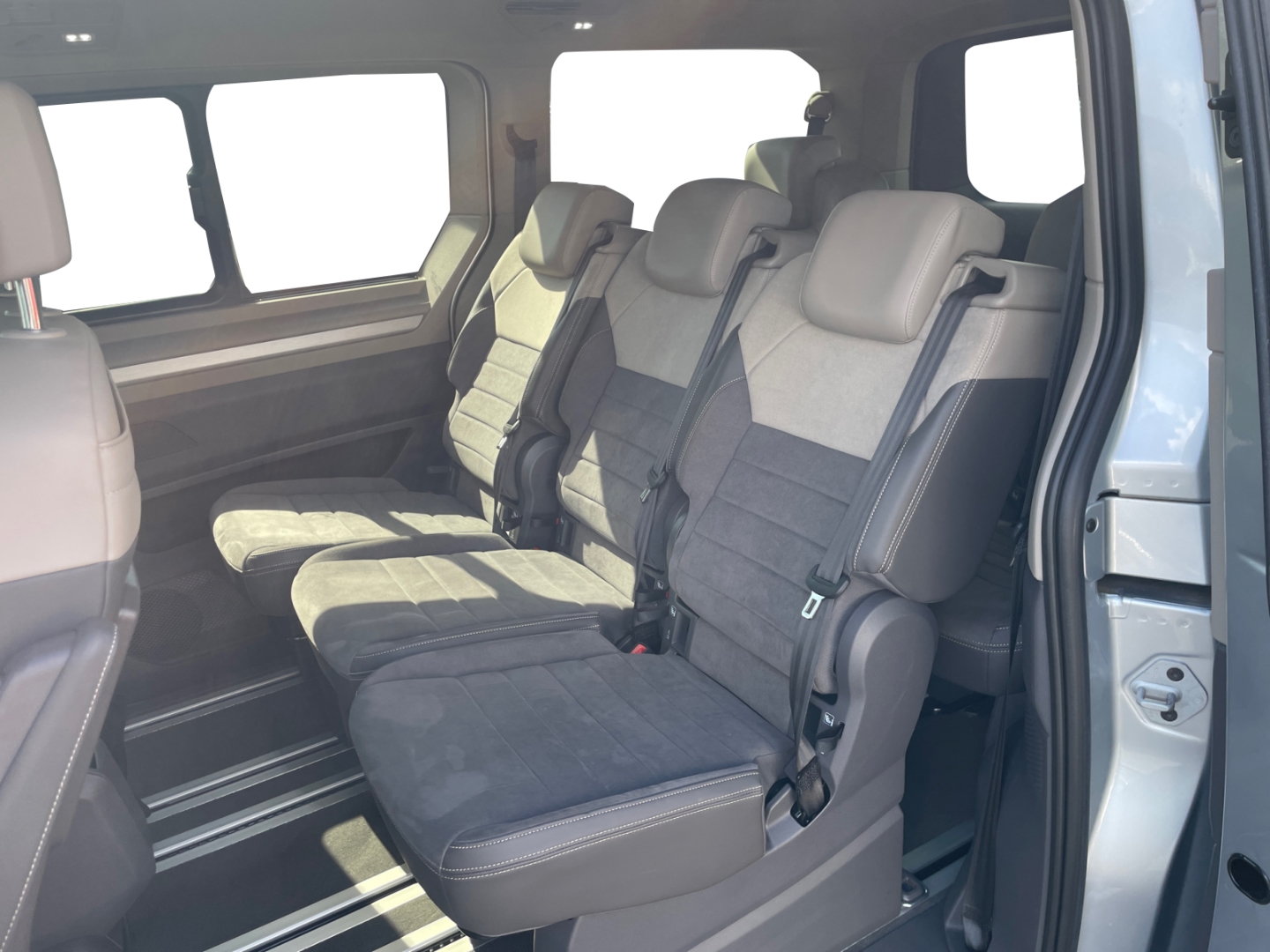 Volkswagen T7 Multivan Lang