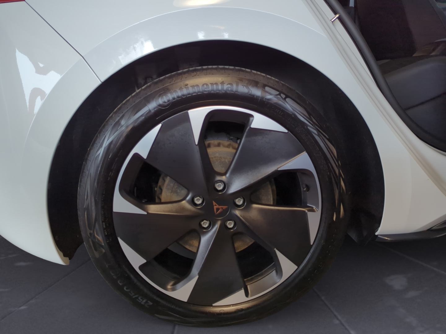 Cupra Born WÄRMEPUMPE/KAMERA/NAVI/ACC/LED/KEYLESS/SHZ+++
