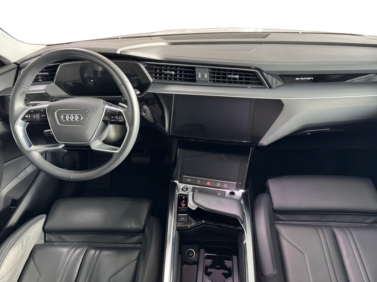 Audi e-tron S line