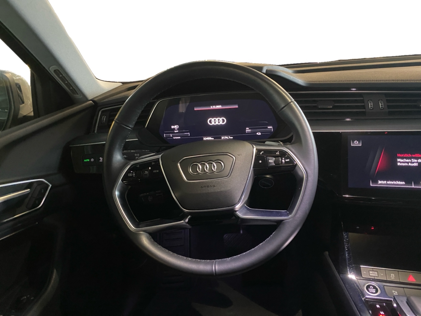 Audi e-tron S line