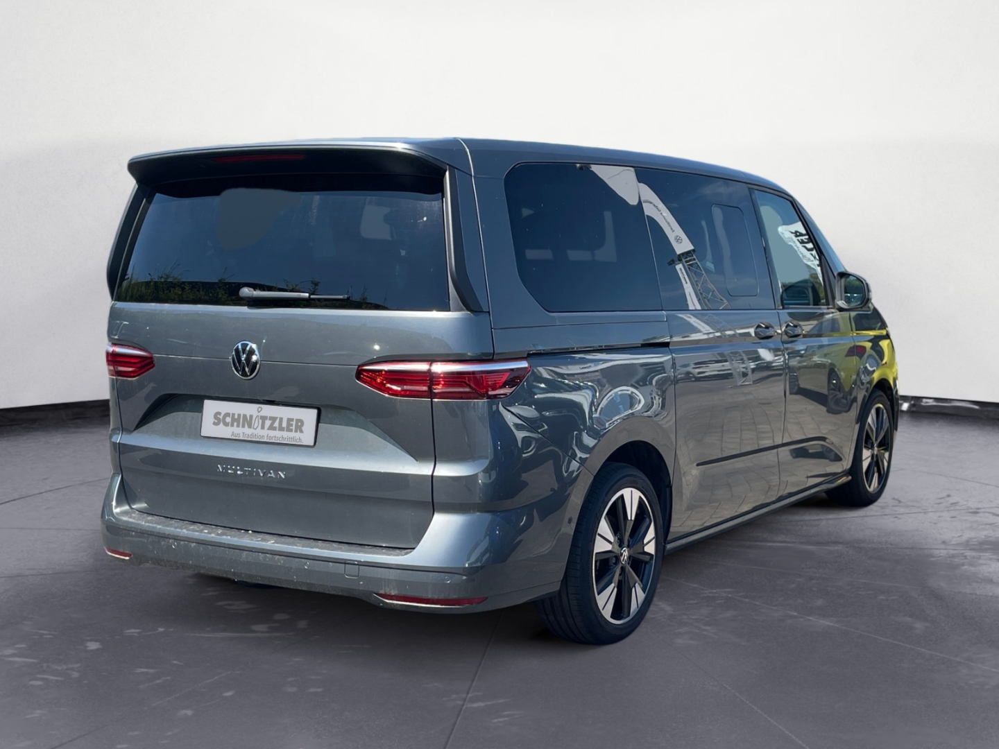 Volkswagen T7 Multivan Lang
