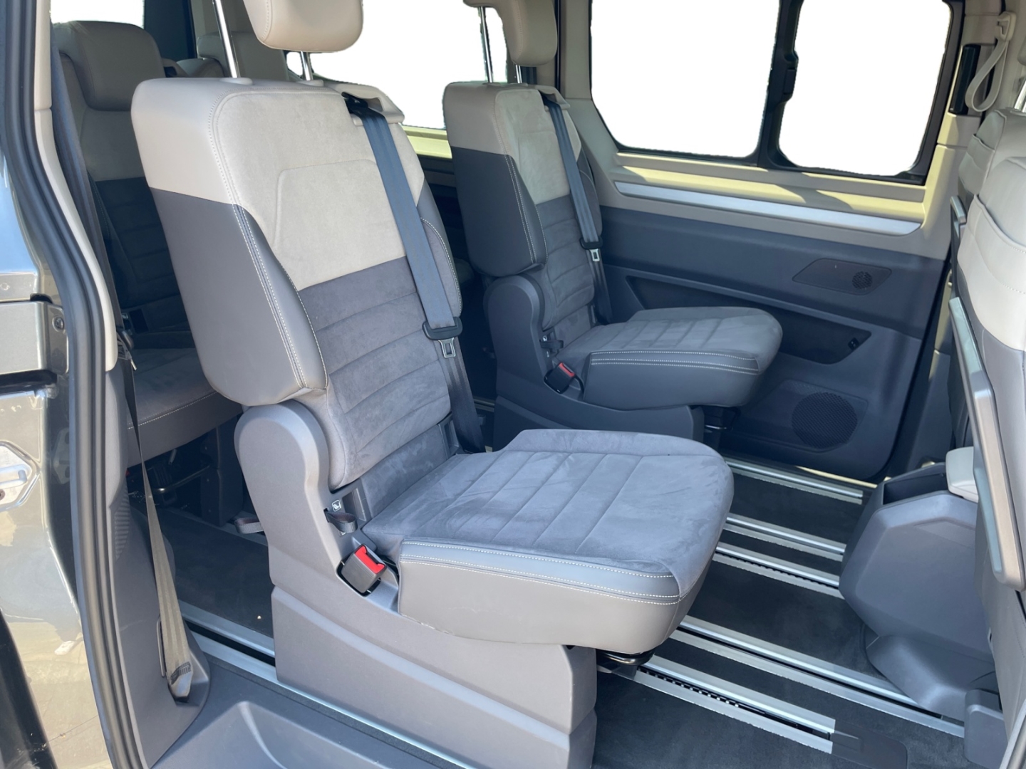 Volkswagen T7 Multivan Lang