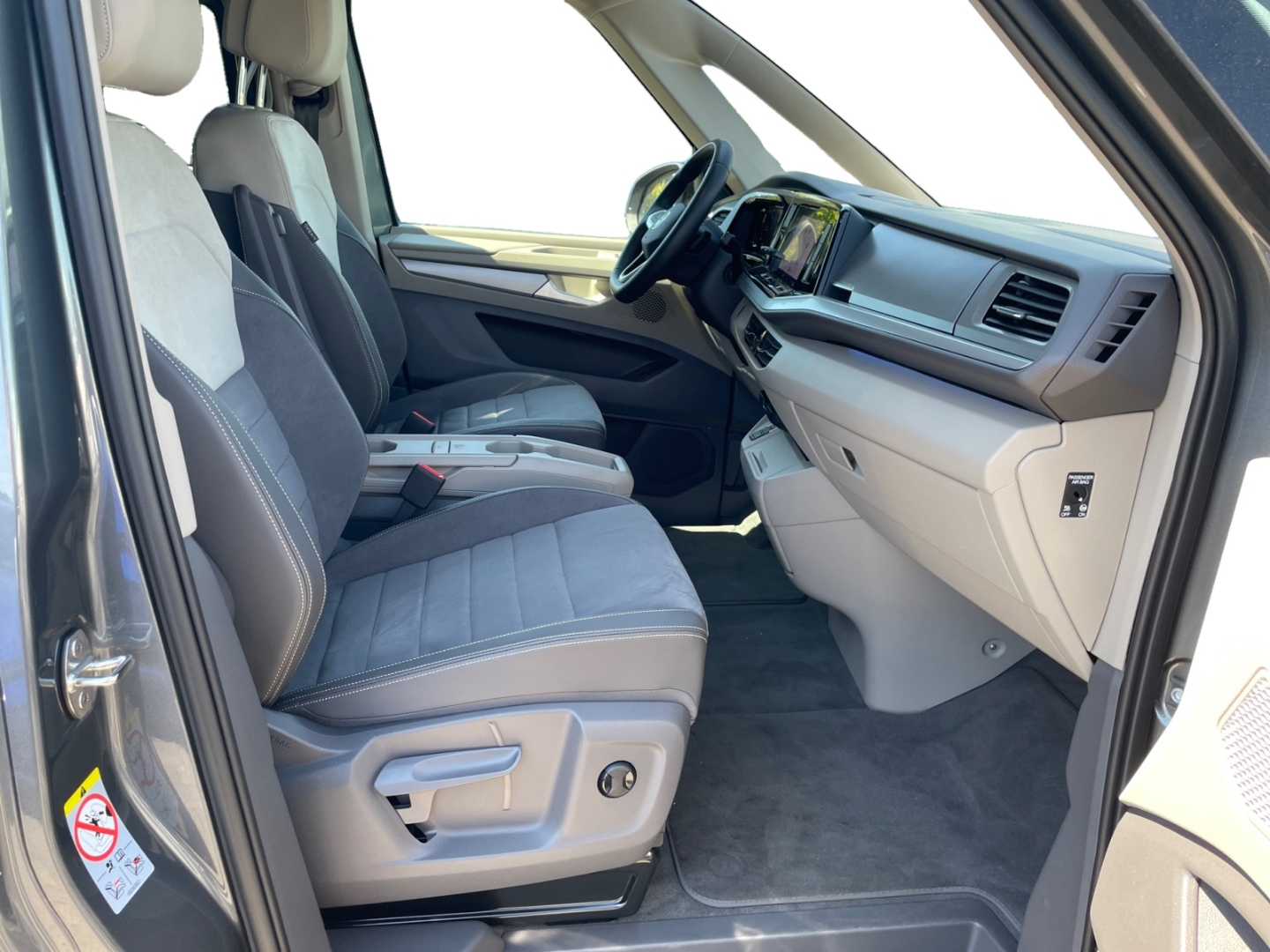 Volkswagen T7 Multivan Lang