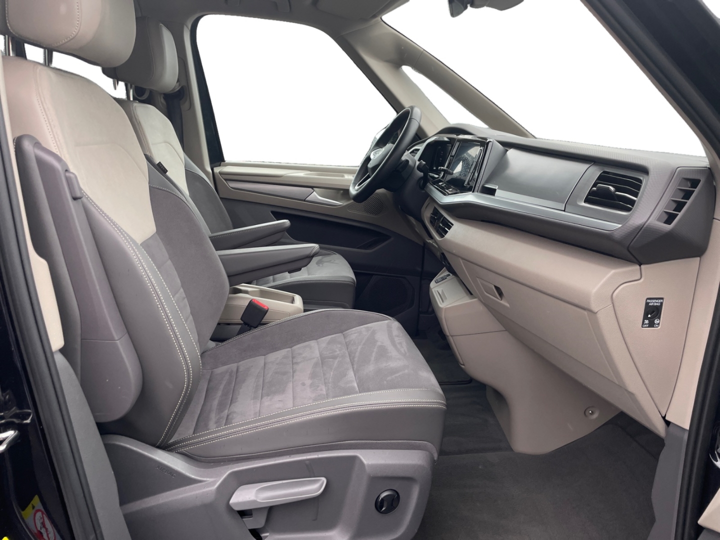 Volkswagen T7 Multivan Lang