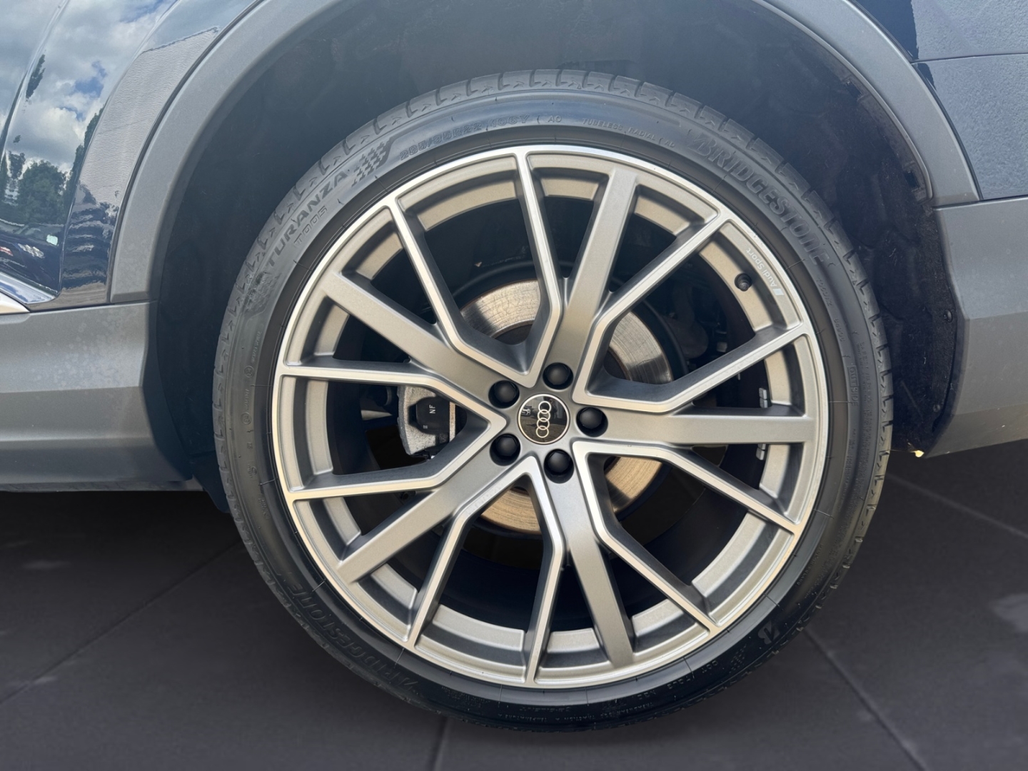 Audi Q7 S line