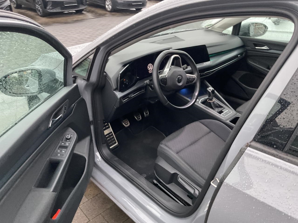 Volkswagen Golf 8 1.0