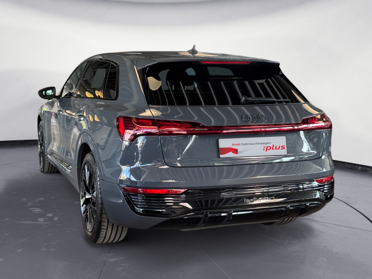 Audi Q8 e-tron S