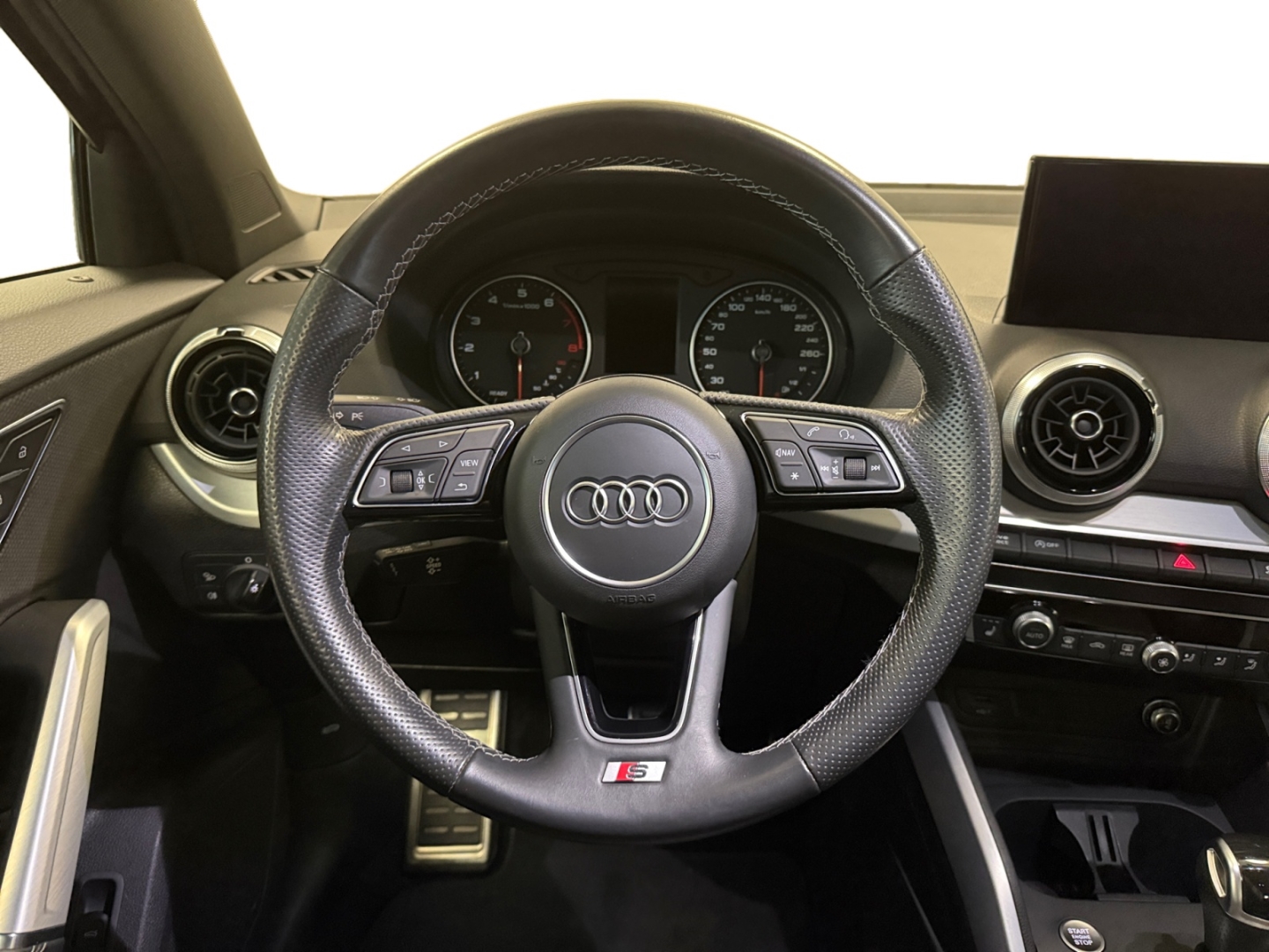 Audi Q2 S line