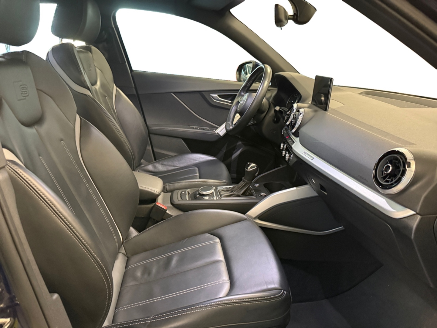 Audi Q2 S line