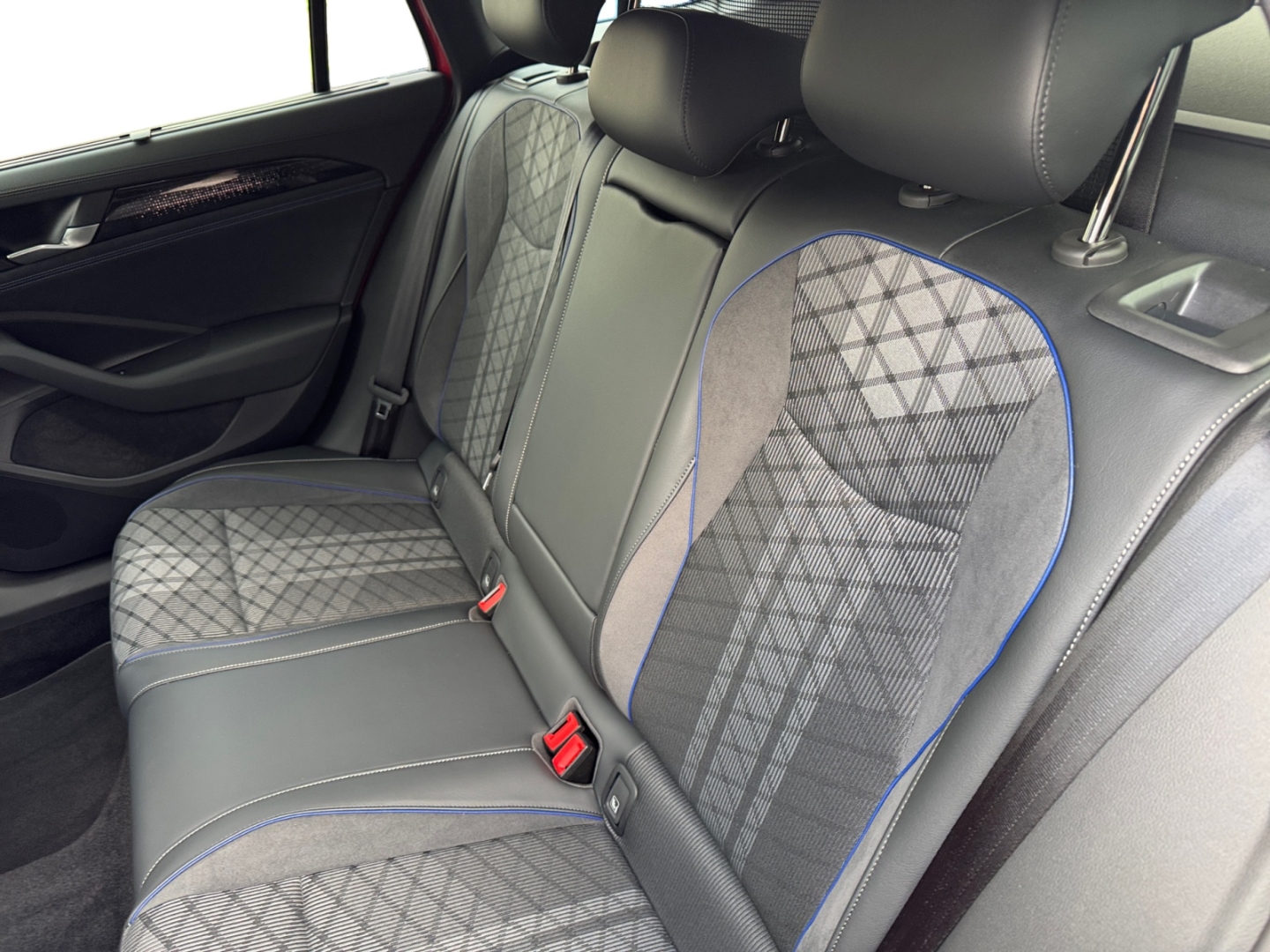 Volkswagen Passat Variant R-Line