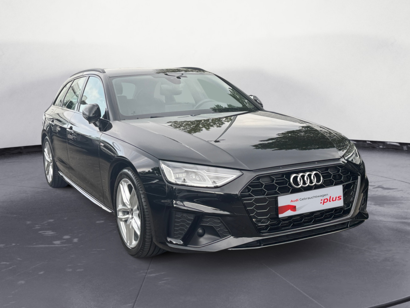 Audi A4 Avant S