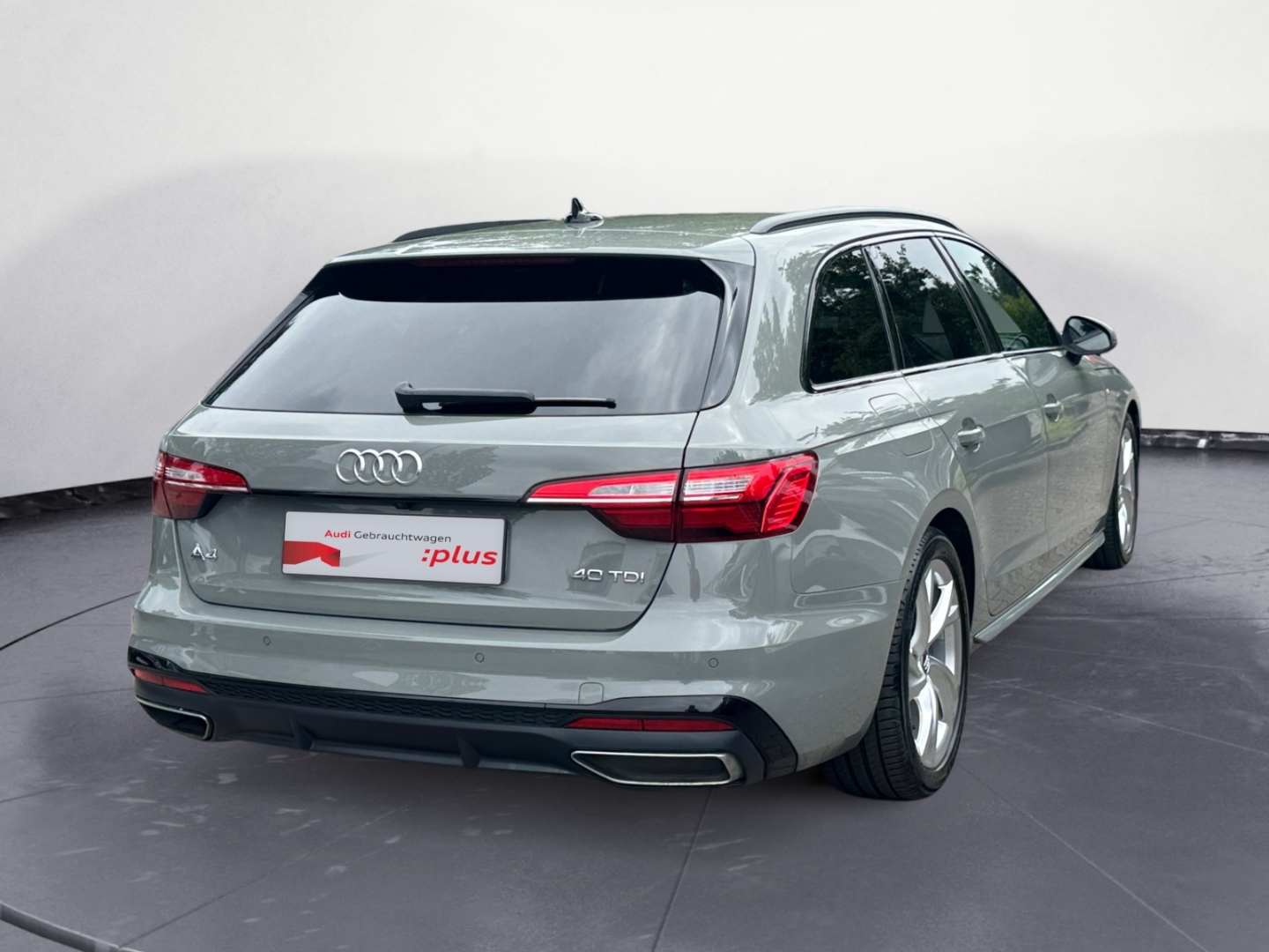 Audi A4 Avant S