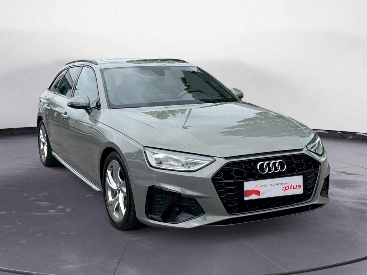 Audi A4 Avant S