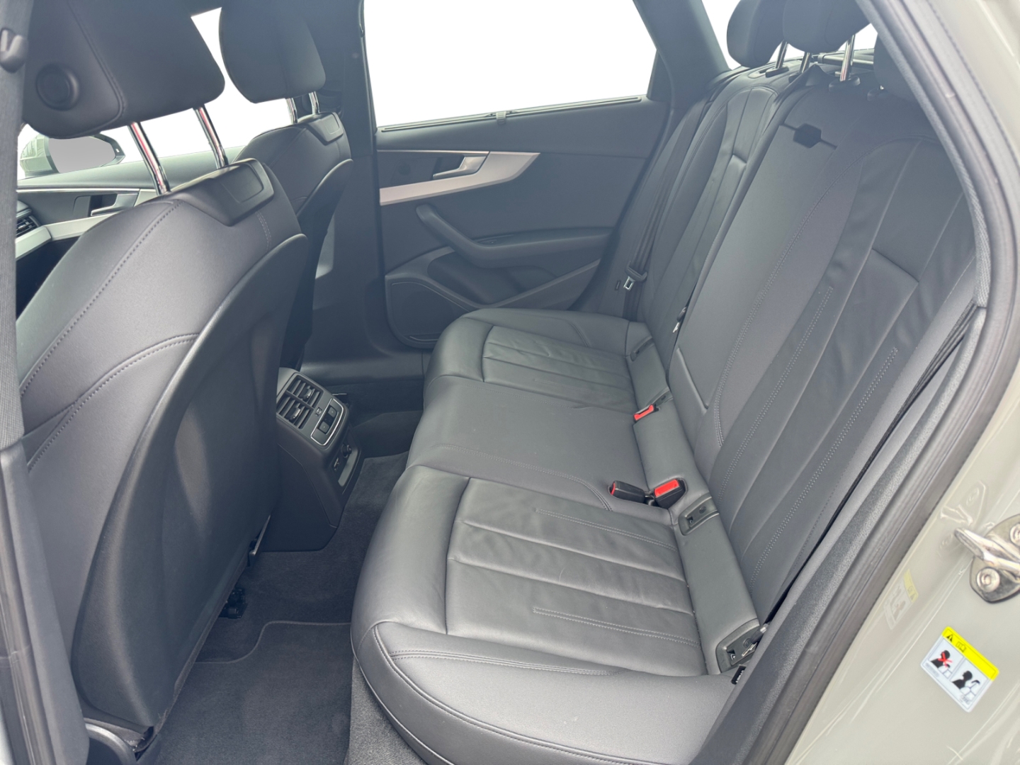 Audi A4 Avant S