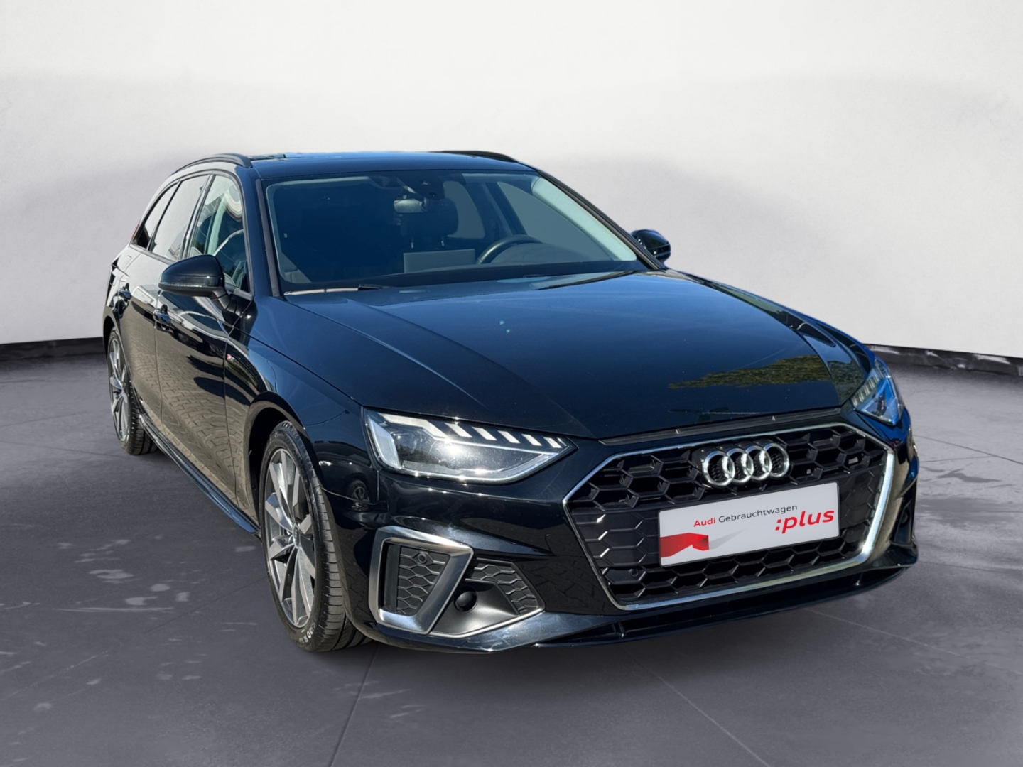 Audi A4 Avant S