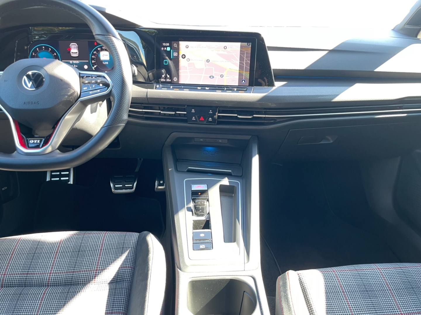 Volkswagen Golf GTI 2.0