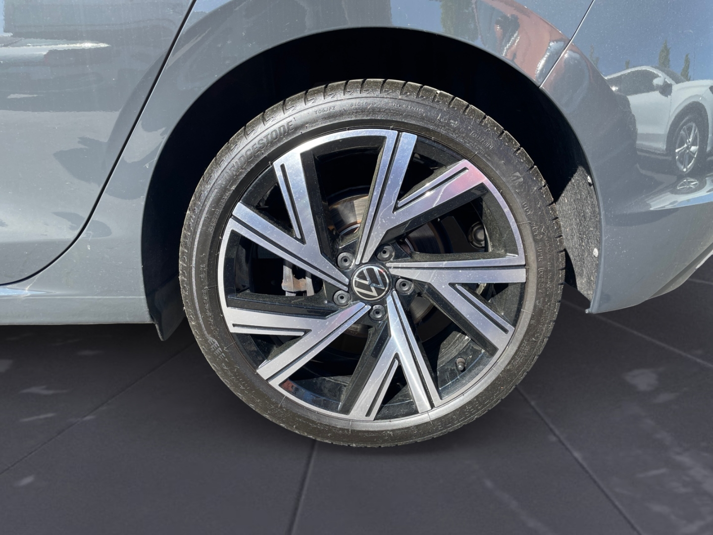 Volkswagen Golf 2.0 TSI