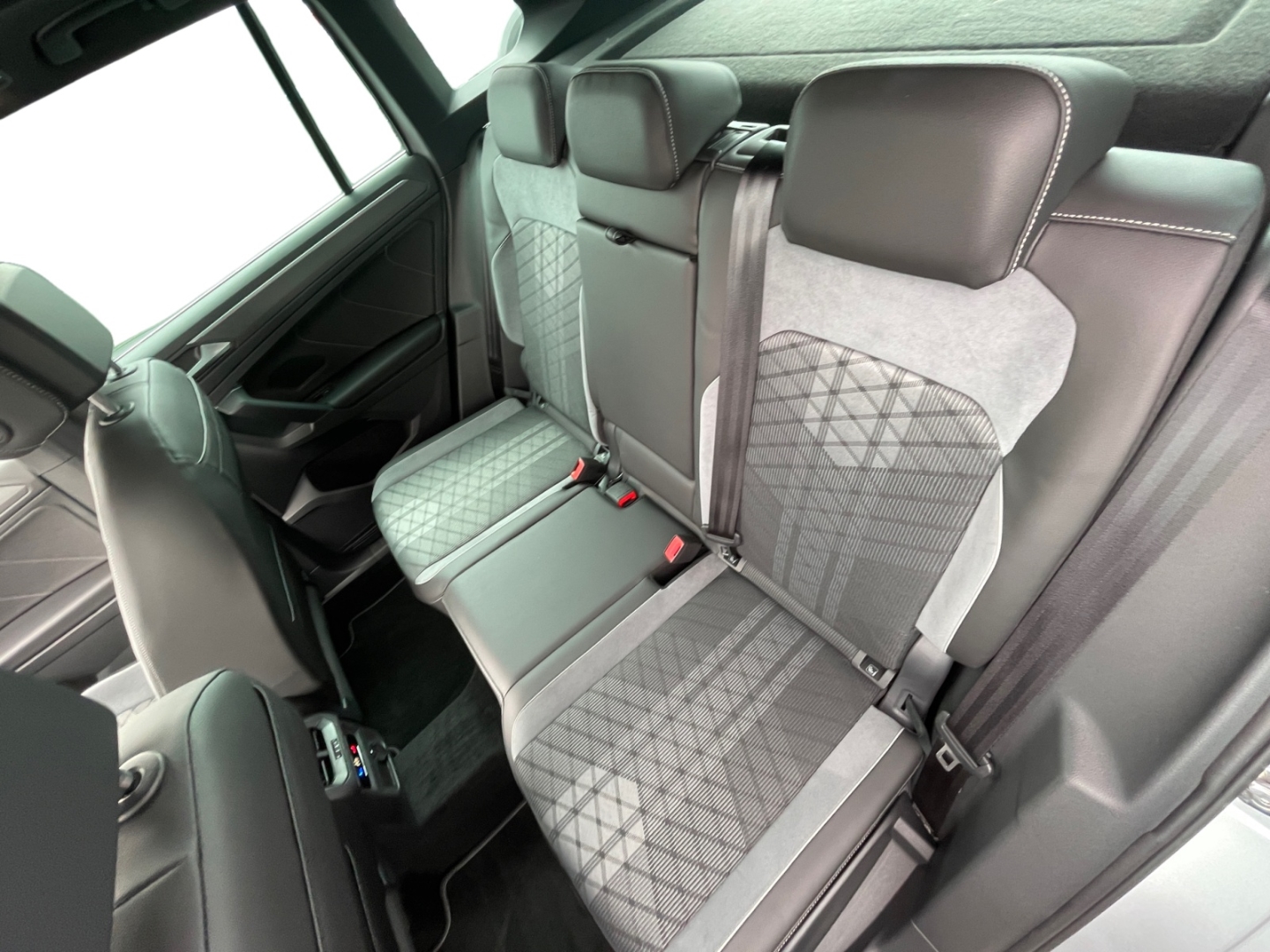 Volkswagen Tiguan R-Line 2.0