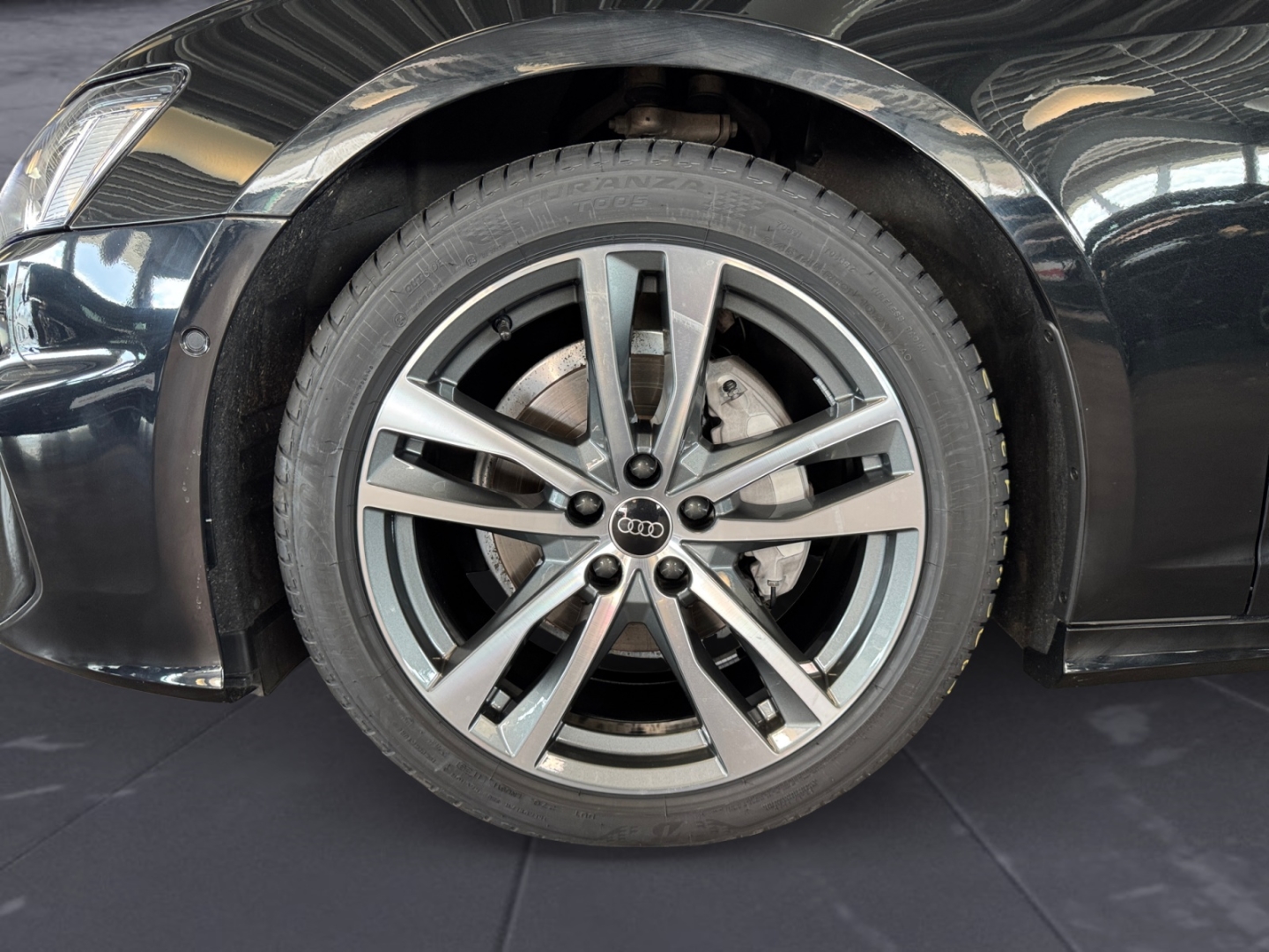 Audi A6 Avant S