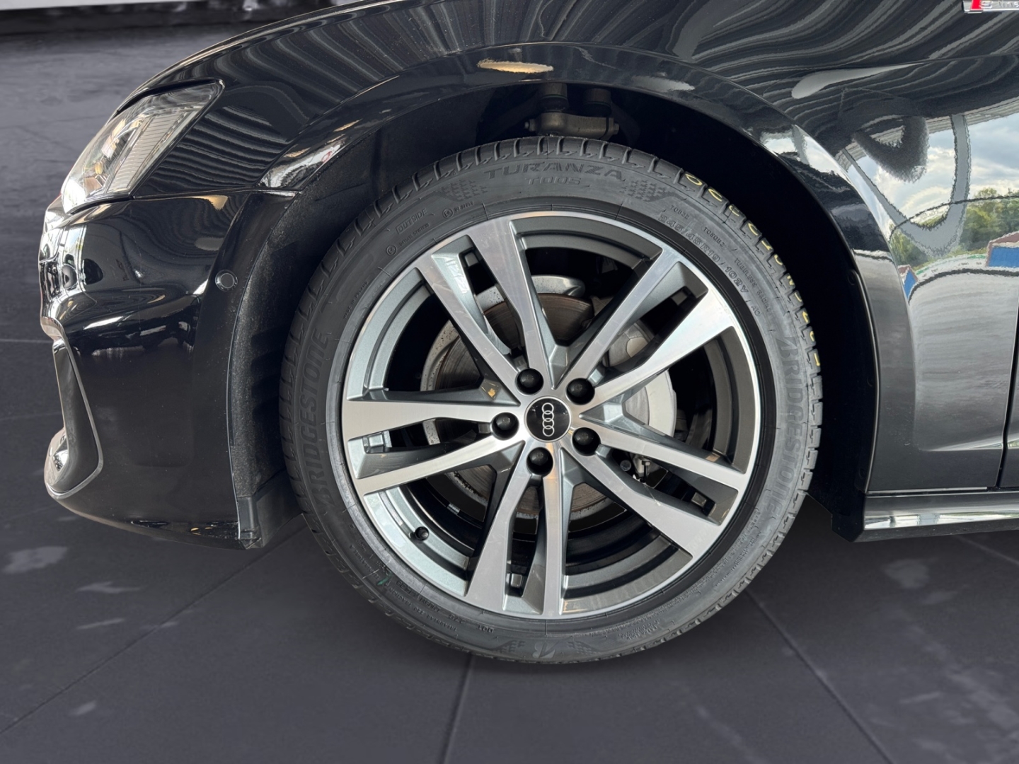 Audi A6 Avant S