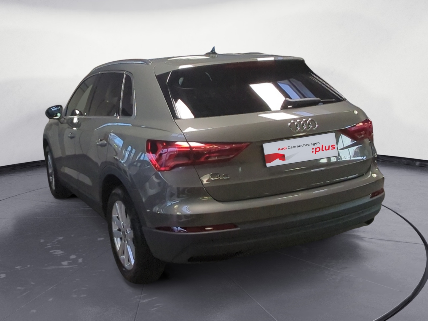 Audi Q3 S line