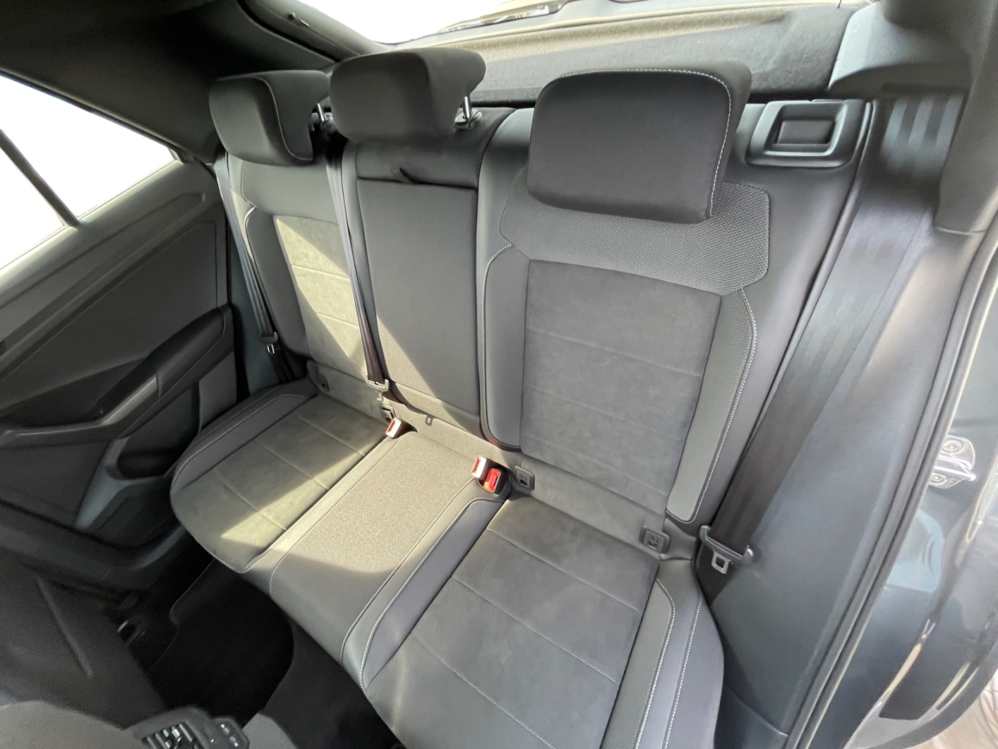 Volkswagen T-Roc R-Line 2.0