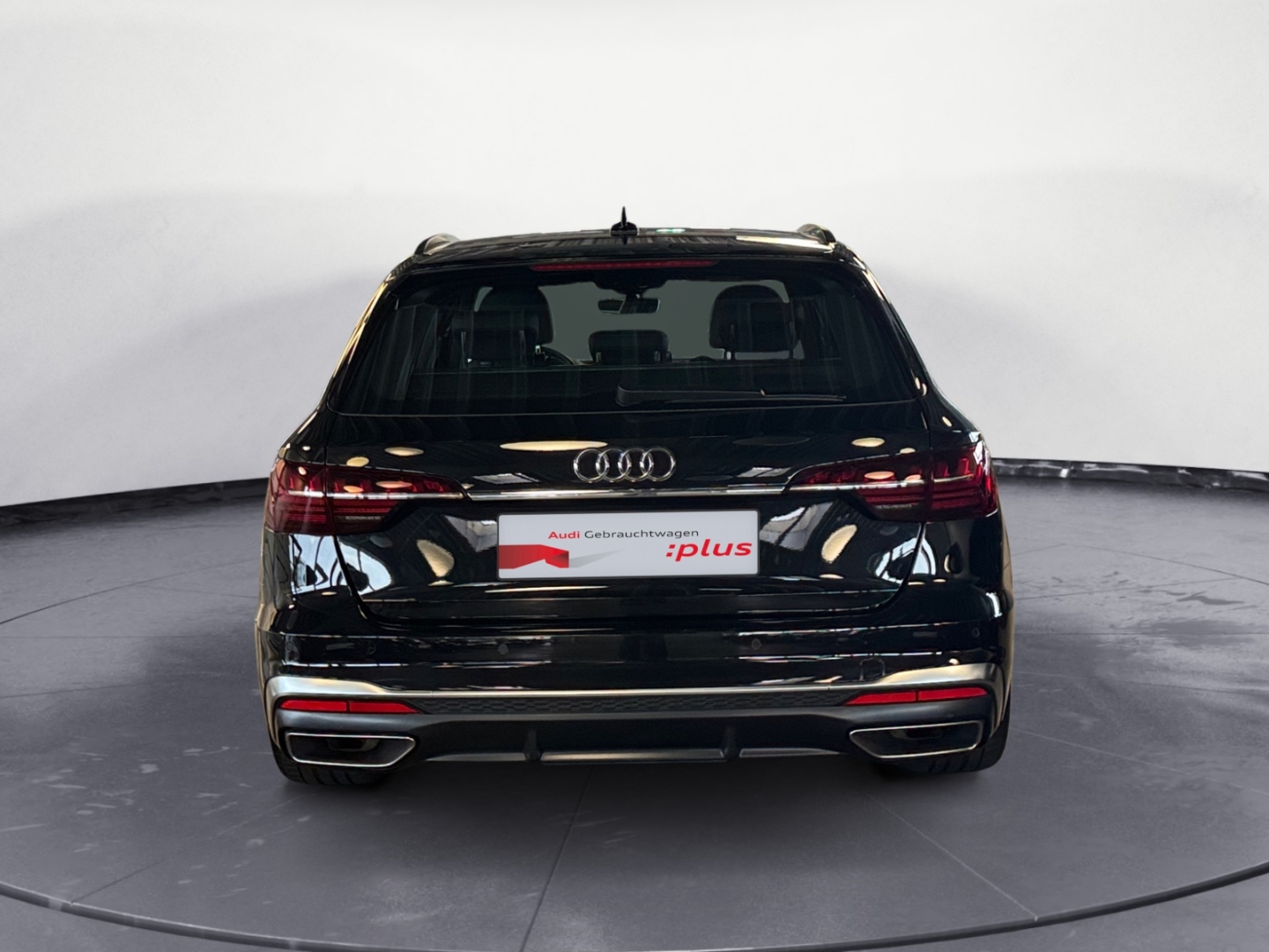 Audi A4 Avant S