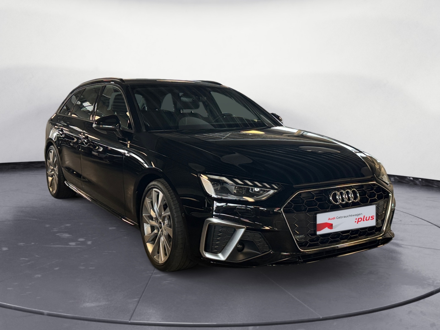 Audi A4 Avant S