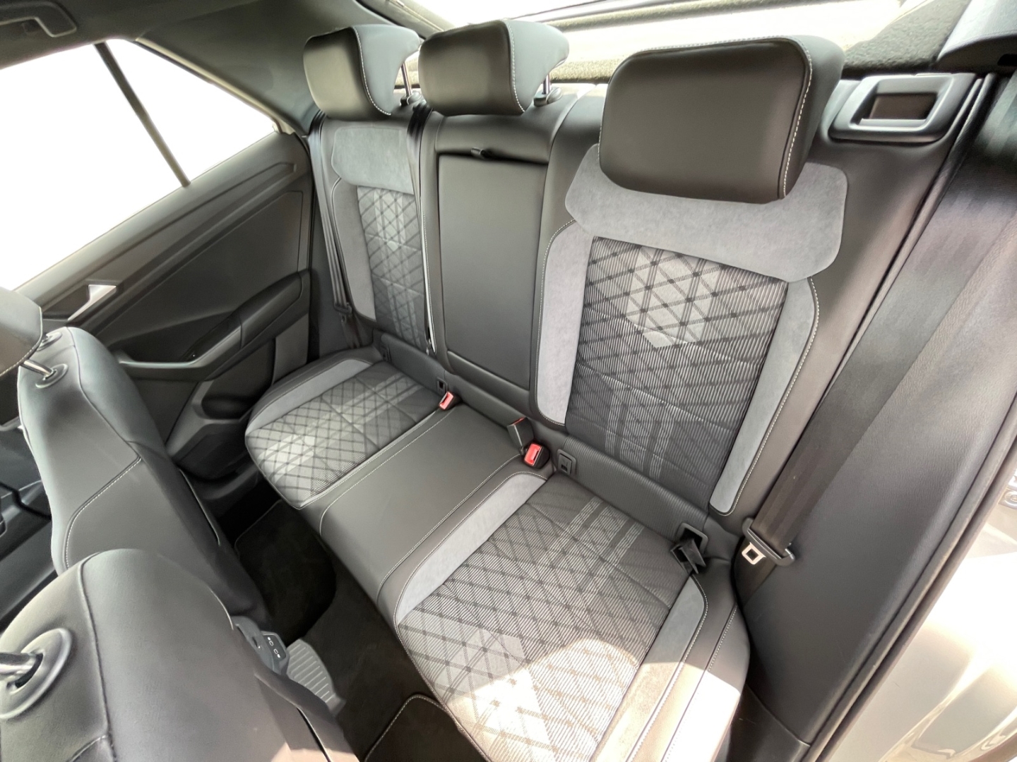 Volkswagen T-Roc R-Line 1.0