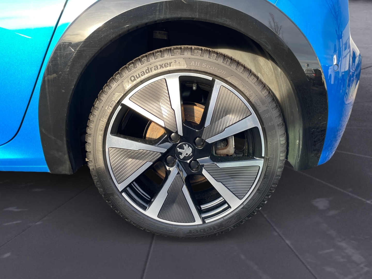 Peugeot 208 e-GT LED/NAVI/KAMERA/PANO+++