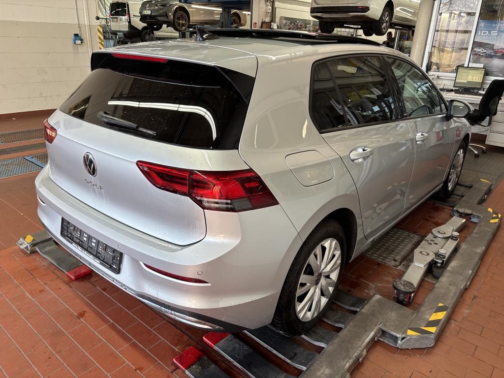 Volkswagen Golf 8 2.0