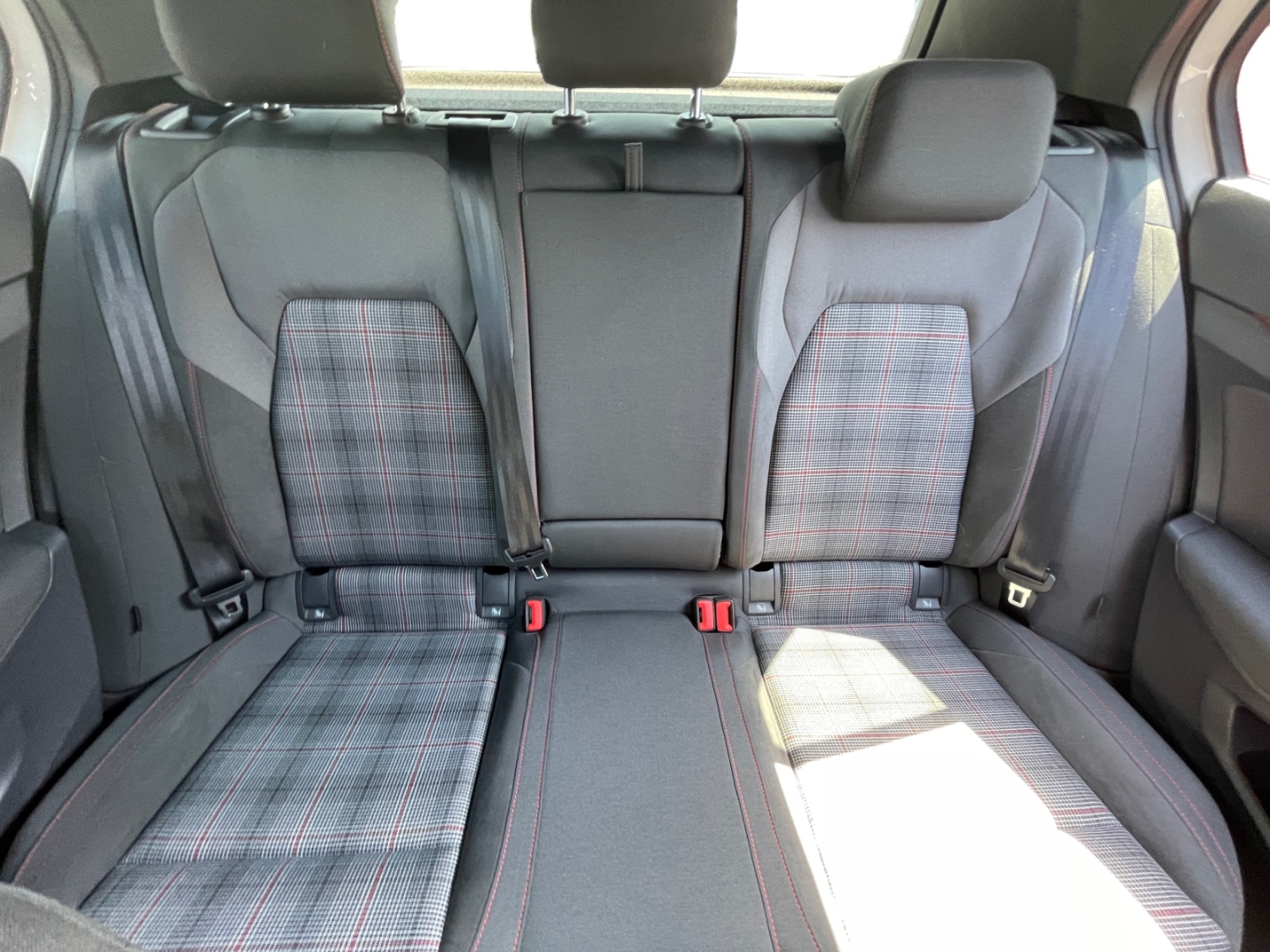 Volkswagen Golf GTI 2.0