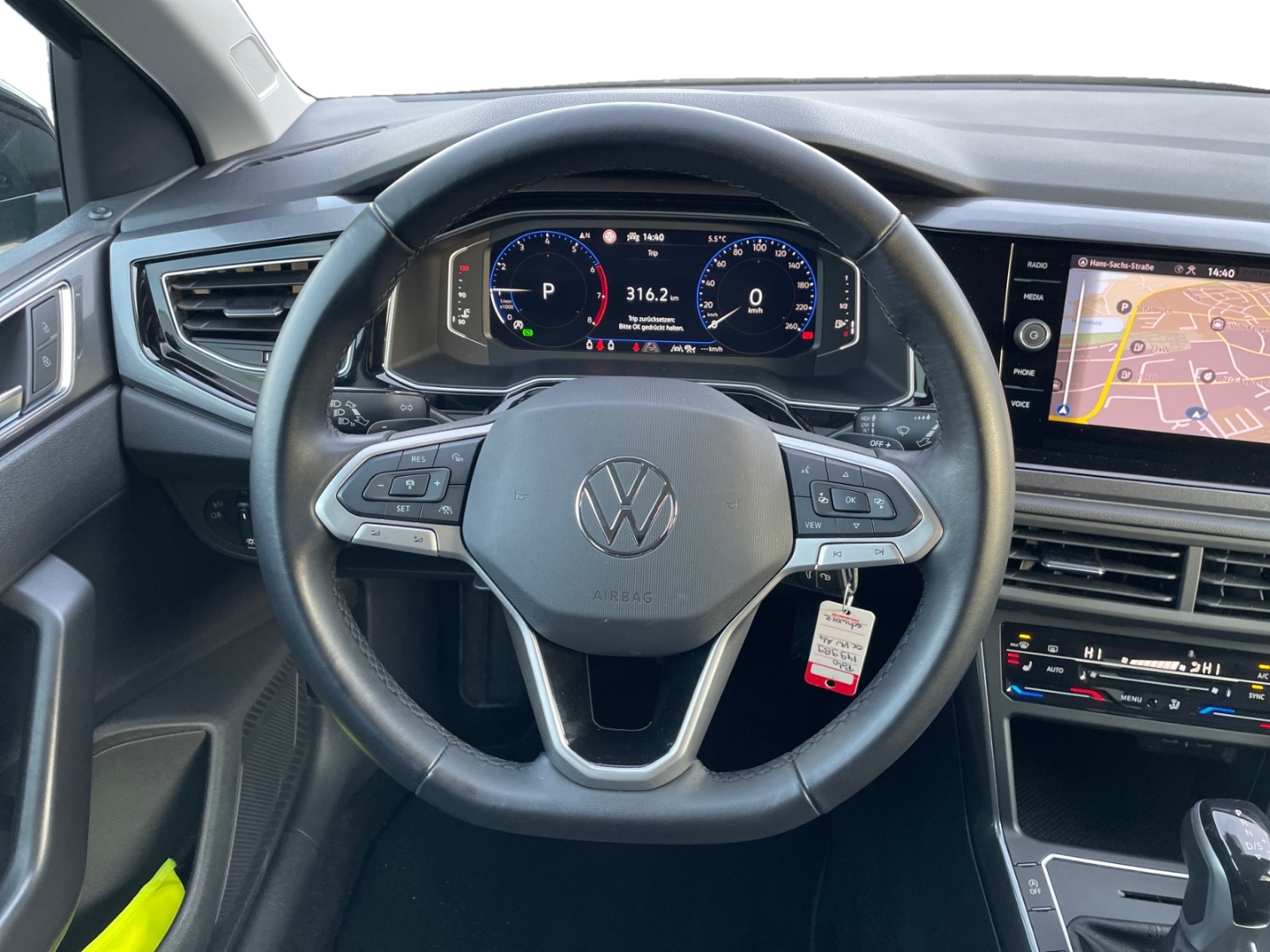 Volkswagen Polo VI 1.0