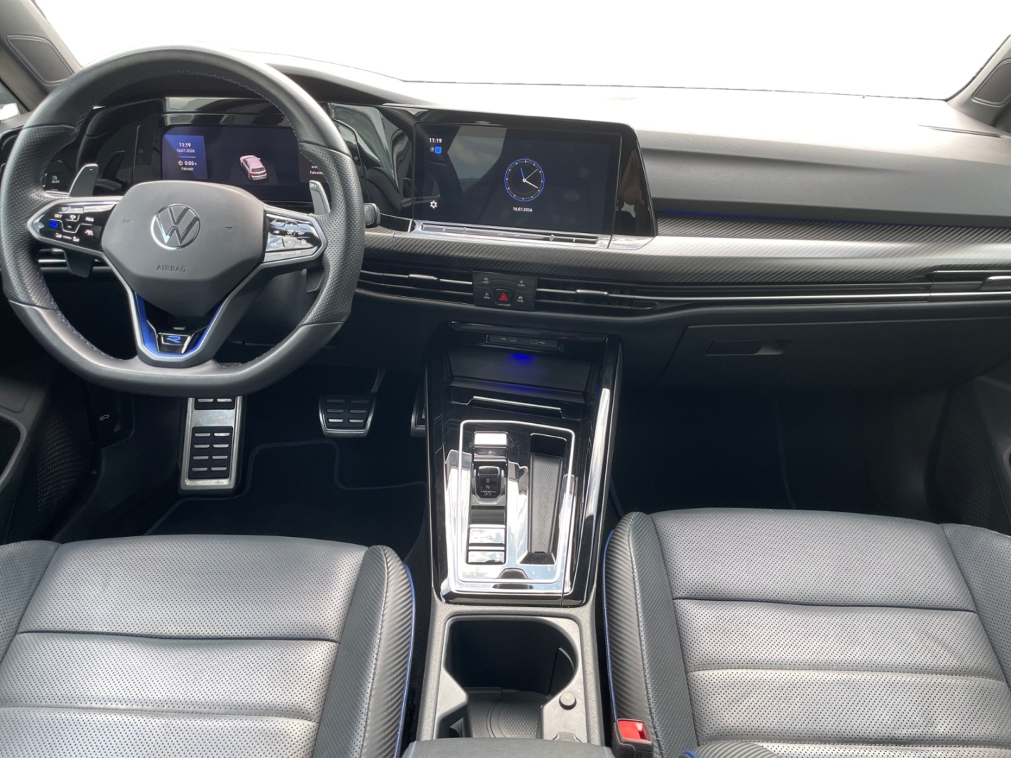 Volkswagen Golf R 20