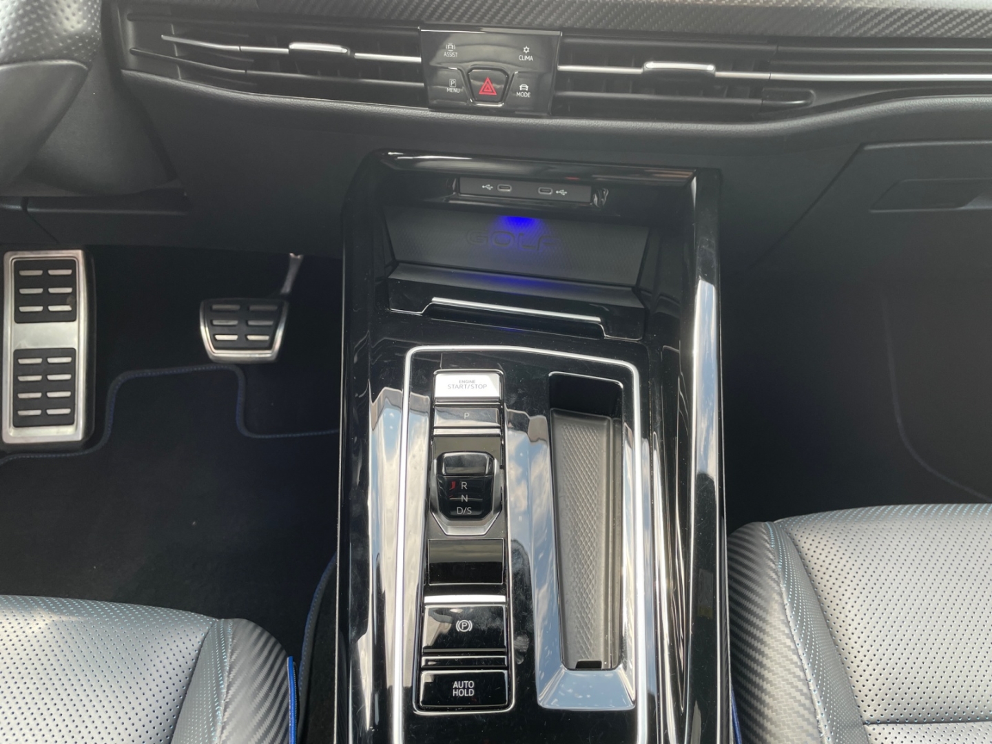 Volkswagen Golf R 20