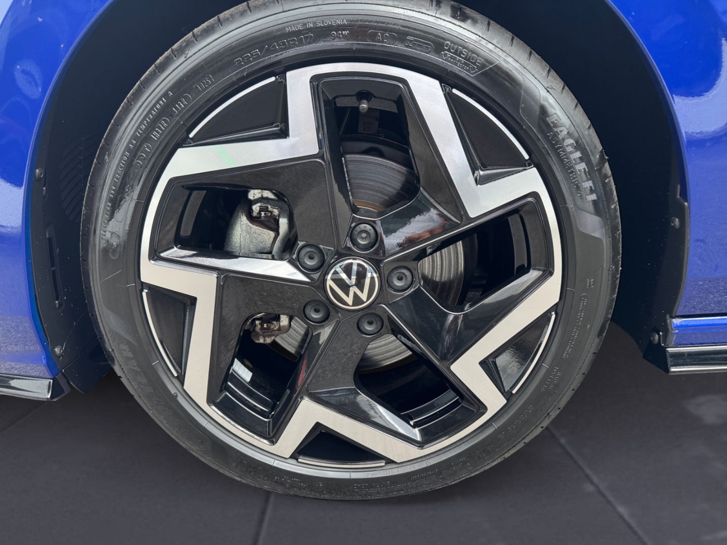 Volkswagen Golf R-Line 2.0