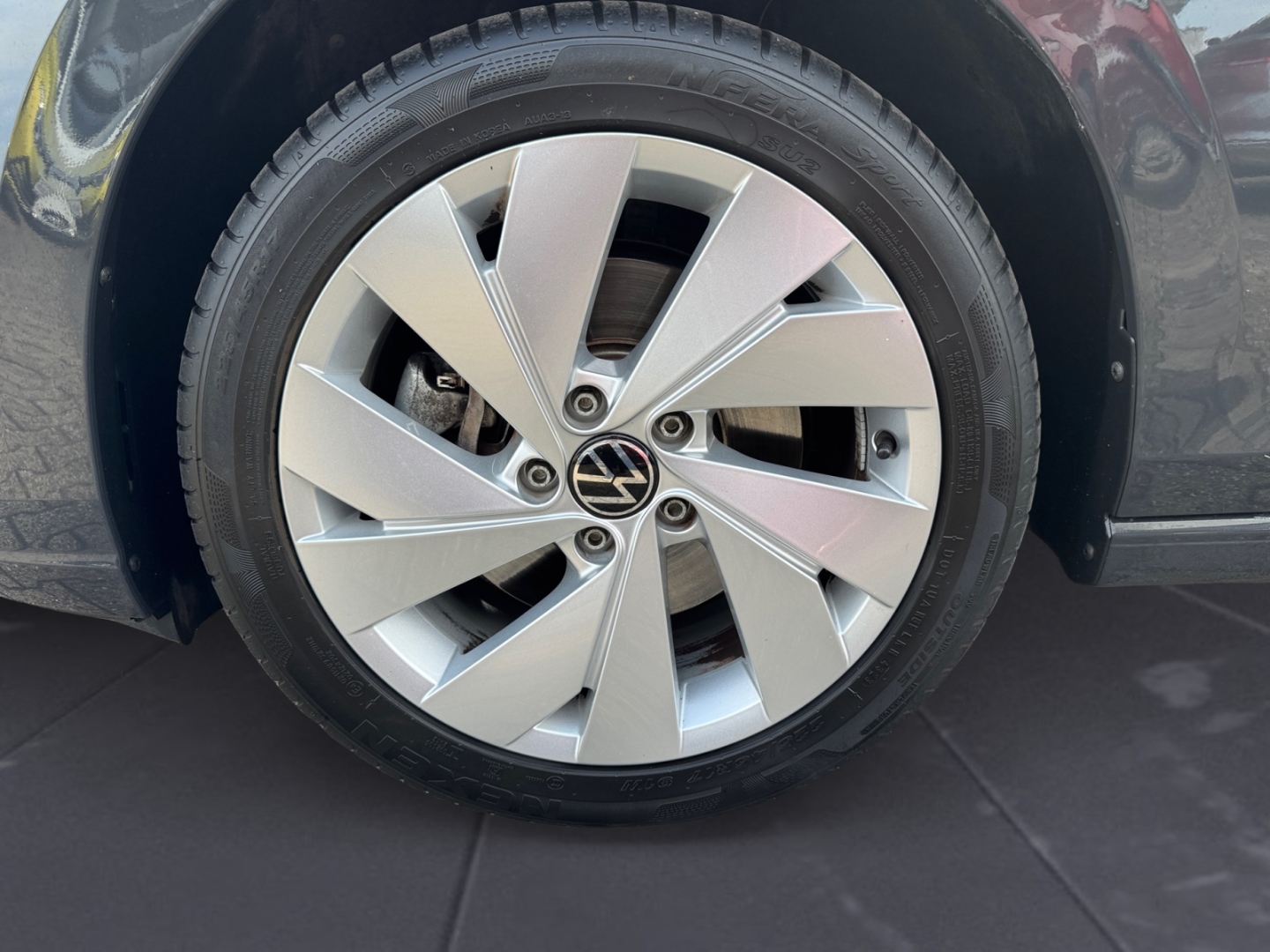 Volkswagen Golf 2.0 TSI